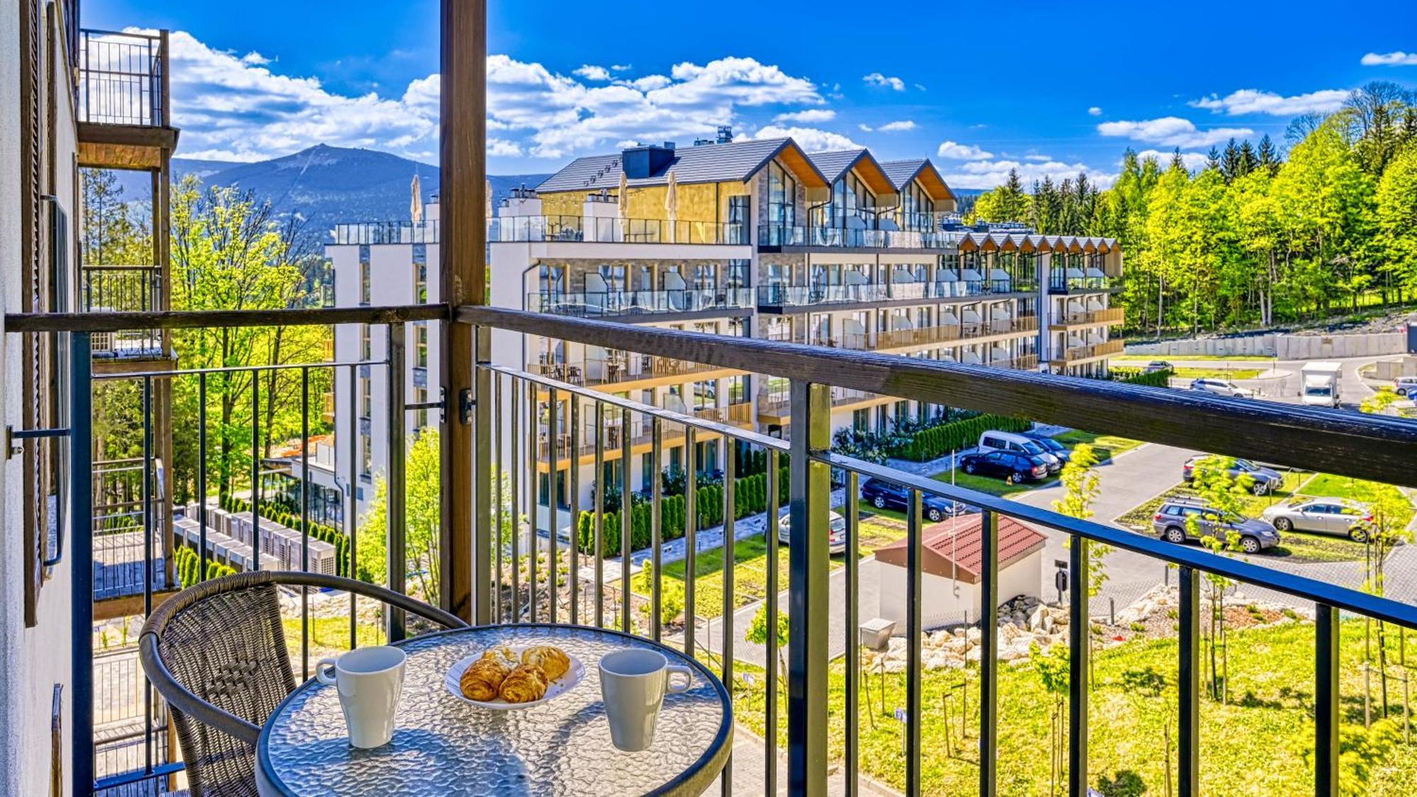 Apartamenty Sun & Snow Resort Sudety シクラルスカ・ポレンバ エクステリア 写真